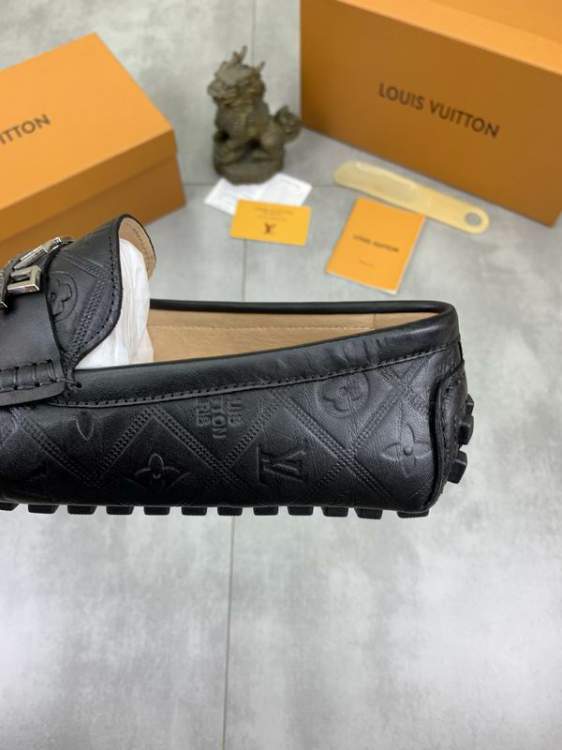 Picture of Louis Vuitton Shoes _SKULVsz38-45mnf037912072